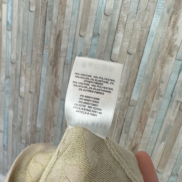 Aritzia XXS Sunday Best Volpe Metallic Gold Sweater Top Skirt 2 Pc Set $176 - Picture 7 of 11